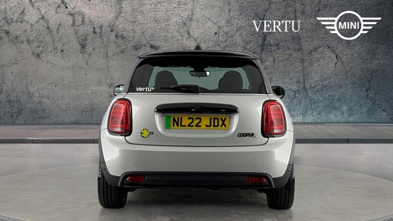 MINI Hatchback 135kW Cooper S Level 2 33kWh 3dr Auto Electric Hatchback